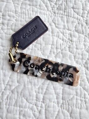Coach Coachtopia SMALL Leather And Resin Hang Tags Dark Navy Blue